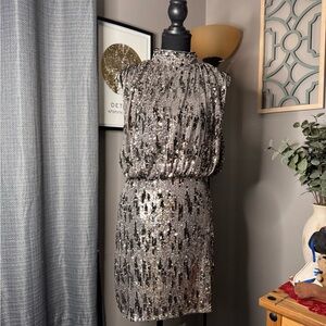 Line & Dot Shimmering Silver Mini Dress with Back Cutout